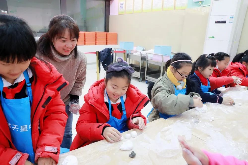 冬至到 搓汤圆 —— 记三年级段冬至主题活动