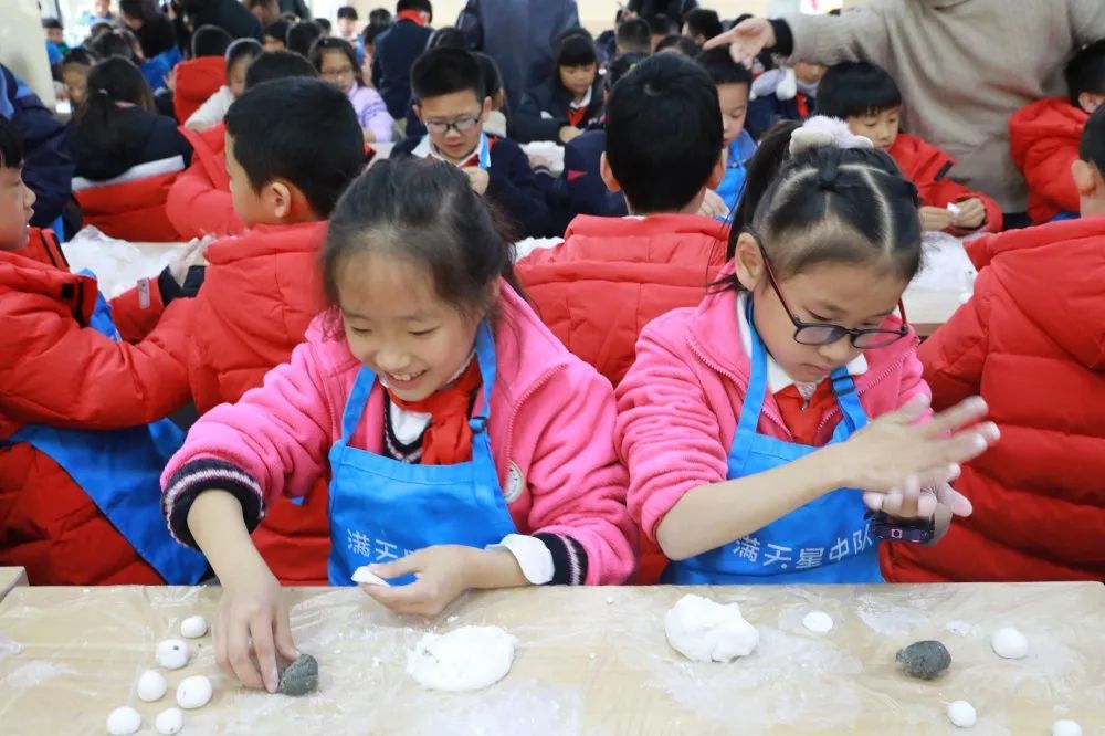 冬至到 搓汤圆 —— 记三年级段冬至主题活动