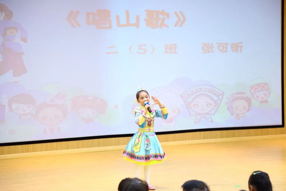 追梦附小娃 喜迎建党一百周年