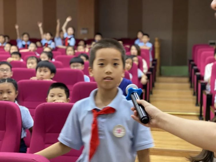 明眸皓齿，咱都是“炯炯有神”娃