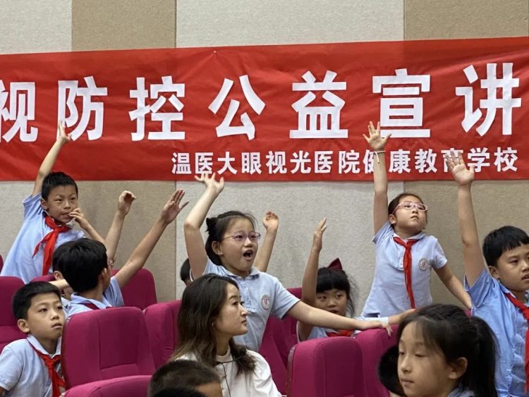 明眸皓齿，咱都是“炯炯有神”娃