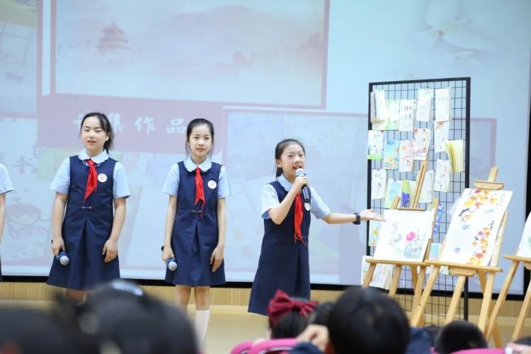 徜徉诗海，书写诗意——四年级读现代诗活动