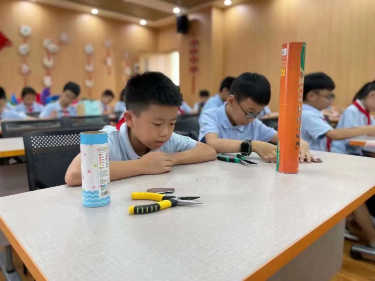 智趣思维，创新科技——记温大附小第五届数科节之科技类项目收官