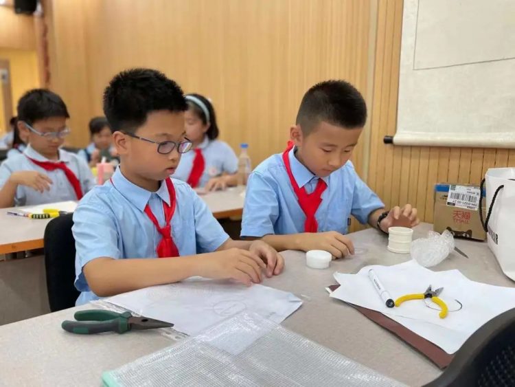 智趣思维，创新科技——记温大附小第五届数科节之科技类项目收官