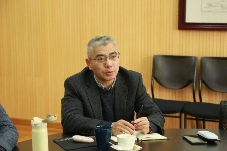 “未来教育”标杆培育项目在孵化——记温大教育发展研究院专家麻晓春莅临温大附小专项视导