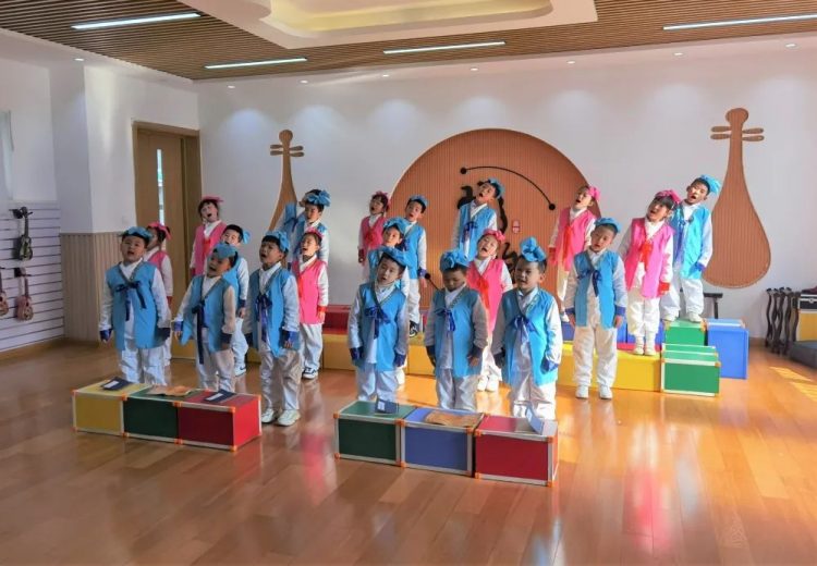 慧行课程 芬芳满园童年梦——一、二、三年级A课程课堂纪实 慧行课程 芬芳满园童年梦——一、二、三年级A课程课堂纪实