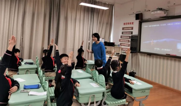 慧行课程 芬芳满园童年梦——一、二、三年级A课程课堂纪实 慧行课程 芬芳满园童年梦——一、二、三年级A课程课堂纪实