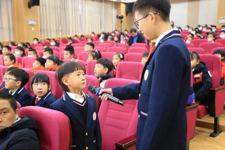开学典礼｜萌兔迎新，兔必NO.1
