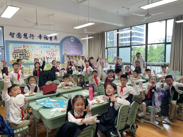 寻味美食 品味乡情 ——记温大附小鸿雁中队的美好“食”光 寻味美食 品味乡情 ——记温大附小鸿雁中队的美好“食”光