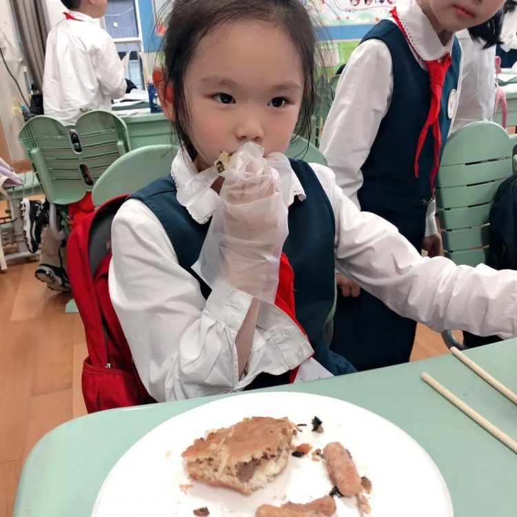 寻味美食 品味乡情 ——记温大附小鸿雁中队的美好“食”光 寻味美食 品味乡情 ——记温大附小鸿雁中队的美好“食”光