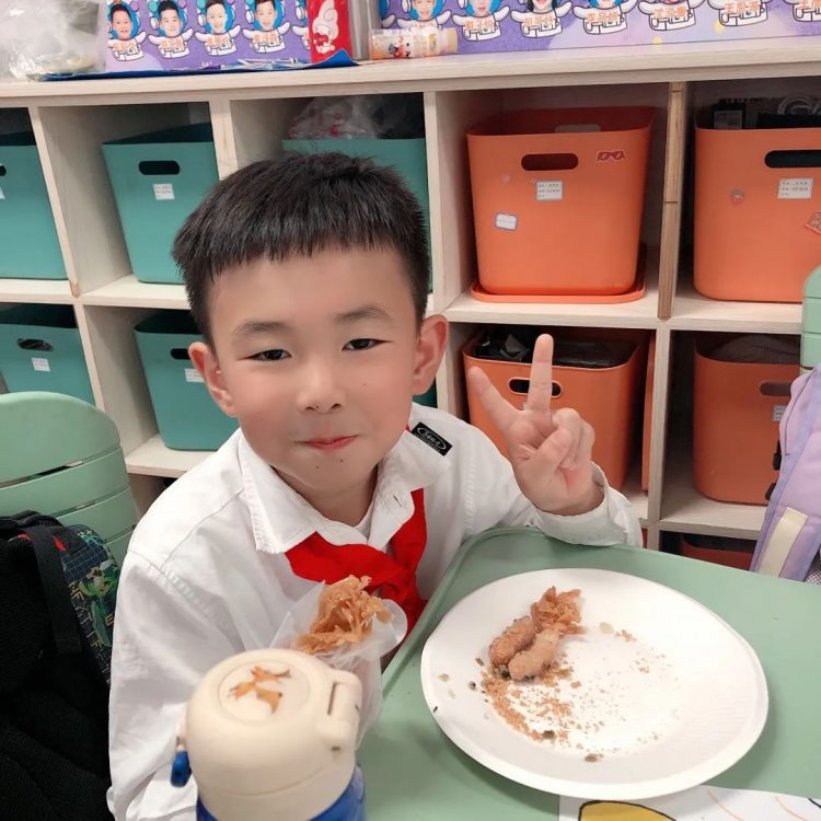 寻味美食 品味乡情 ——记温大附小鸿雁中队的美好“食”光 寻味美食 品味乡情 ——记温大附小鸿雁中队的美好“食”光
