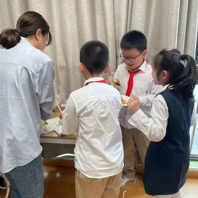 寻味美食 品味乡情 ——记温大附小鸿雁中队的美好“食”光 寻味美食 品味乡情 ——记温大附小鸿雁中队的美好“食”光