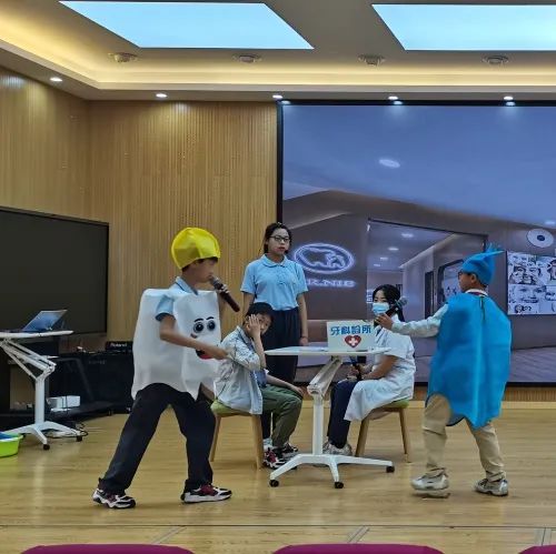 爱牙护牙,从小做起——记2018级4班满天星中队承办校主题晨会 爱牙护牙,从小做起——记2018级4班满天星中队承办校主题晨会