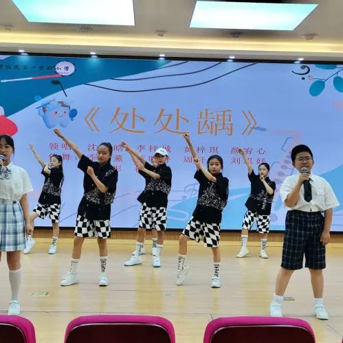 爱牙护牙,从小做起——记2018级4班满天星中队承办校主题晨会 爱牙护牙,从小做起——记2018级4班满天星中队承办校主题晨会
